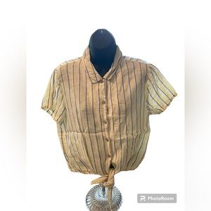 Rachel Zoe Striped 100% Linen Button Down Top. Size Medium.